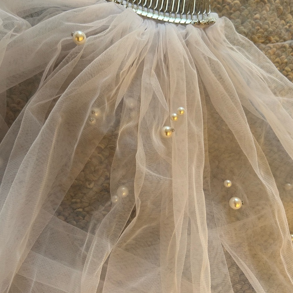 New white veil with Pearls